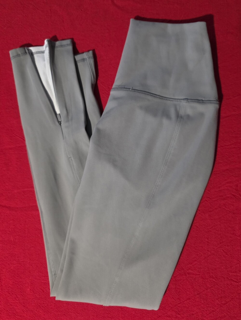 NWOT Spyder Women's Light Gray High-Waist Performance Leggings